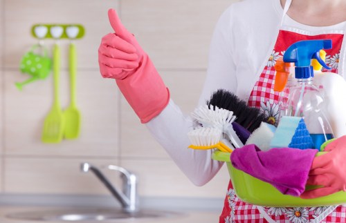 Detailed kitchen and bathroom move-in cleaning in Belgravia